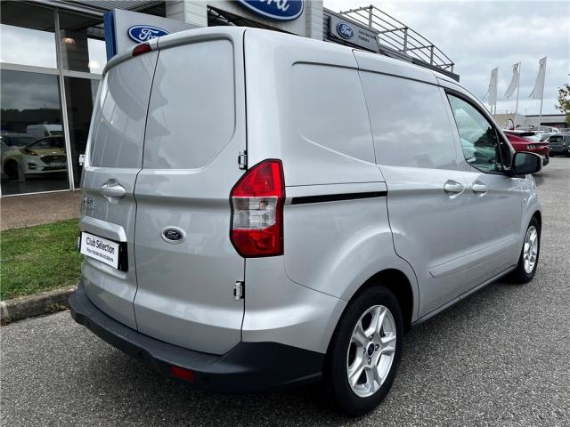 Ford Transit Courier image 7