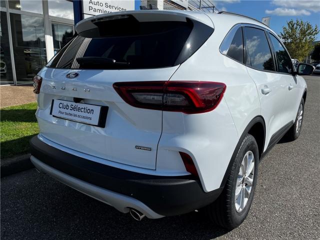 Ford Kuga image 1