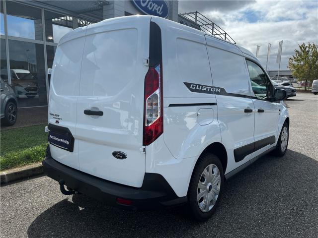 Ford Transit Connect image 7