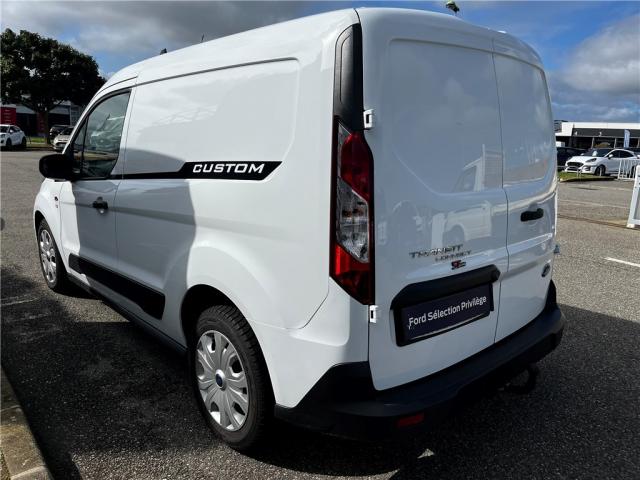 Ford Transit Connect image 3