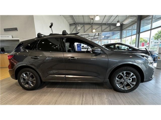 Ford Kuga image 8