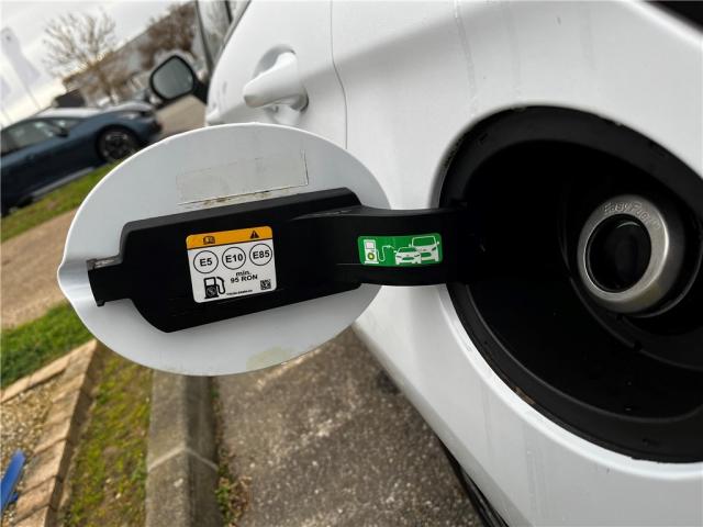 Ford Fiesta image 2