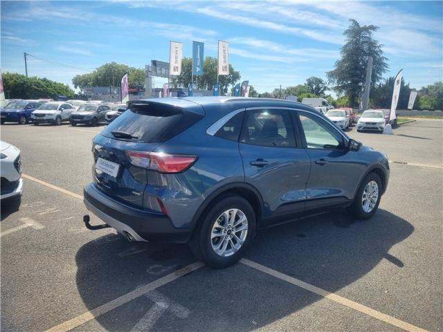 Ford Kuga image 8