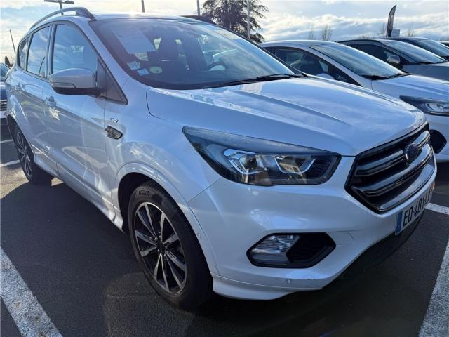Ford Kuga image 1
