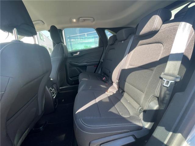 Ford Kuga image 1