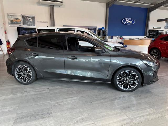Ford Focus image 8