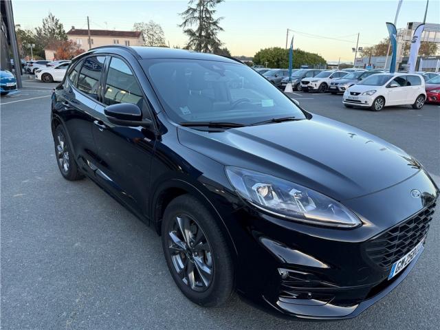 Ford Kuga image 1