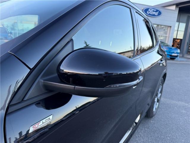 Ford Kuga image 3