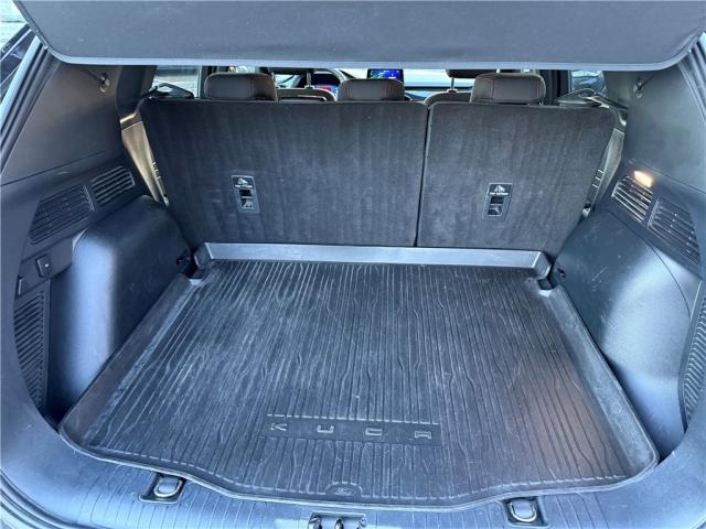 Ford Kuga image 5