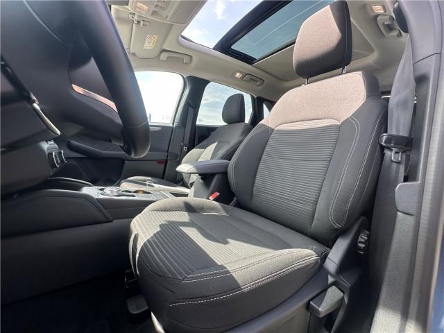 Ford Kuga image 4