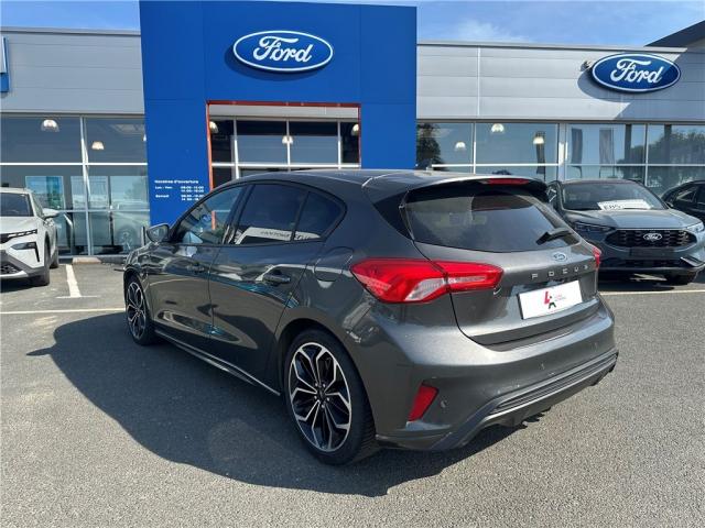 Ford Focus image 6