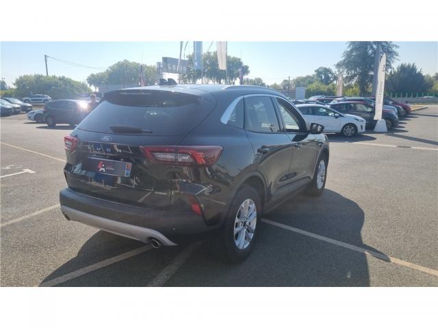 Ford Kuga image 3