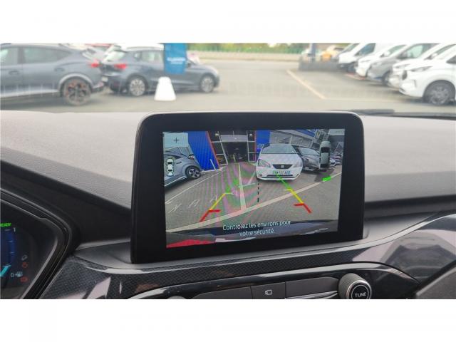 Ford Kuga image 8