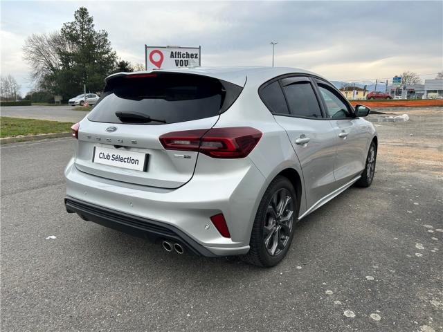 Ford Focus image 2