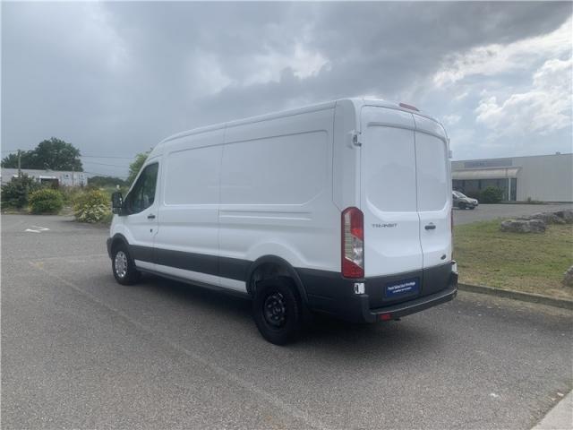 Ford Transit image 9
