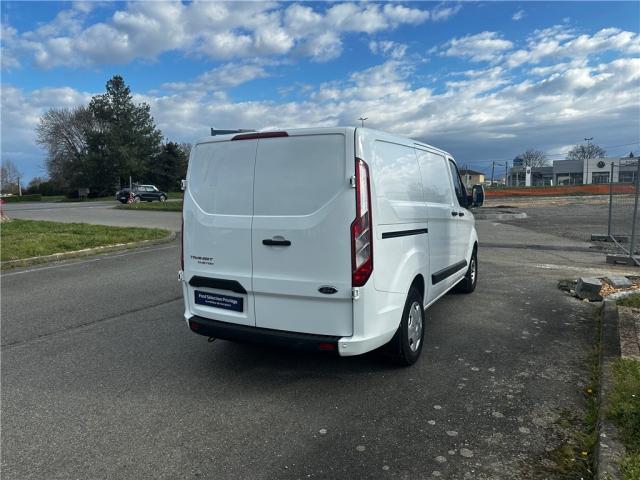 Ford Transit Custom image 3