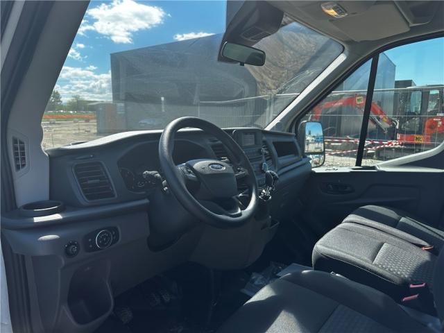 Ford Transit image 2