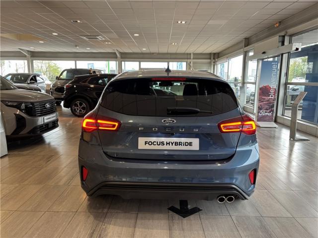Ford Focus image 4