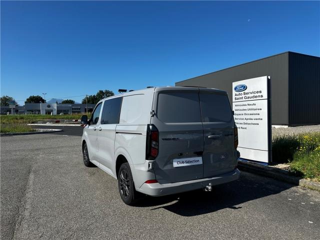 Ford Transit Custom image 9
