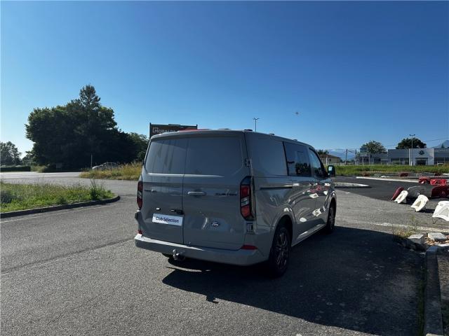 Ford Transit Custom image 2