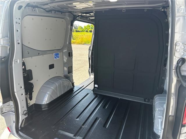 Ford Transit Custom image 8