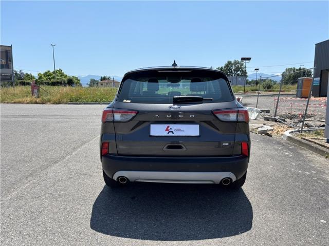 Ford Kuga image 8