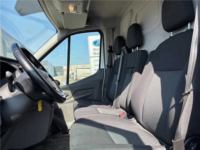 Ford Transit image 7