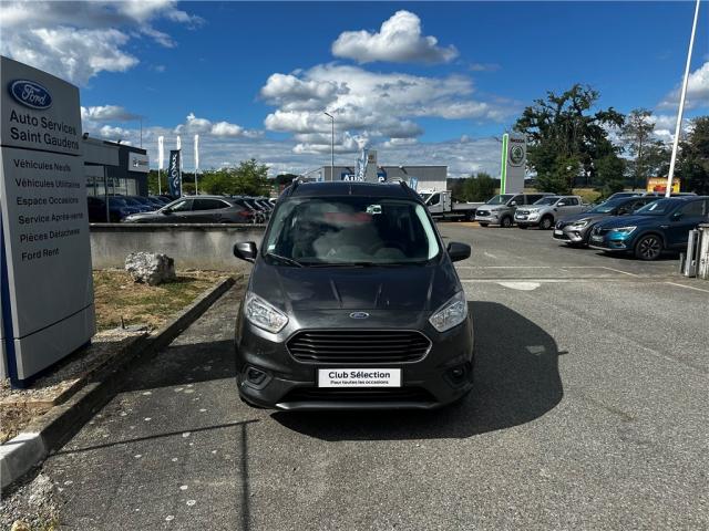Ford Tourneo image 1