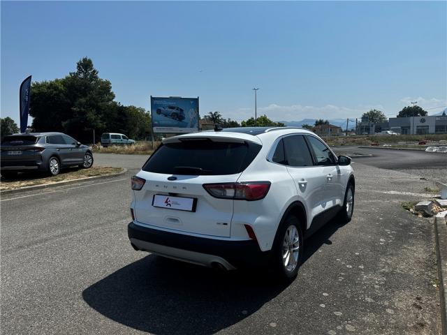 Ford Kuga image 9