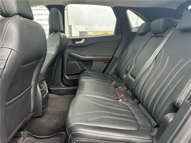 Ford Kuga image 7