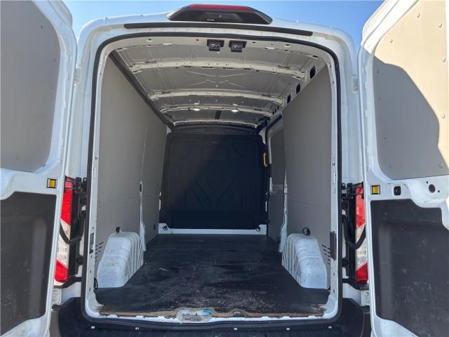 Ford Transit image 6