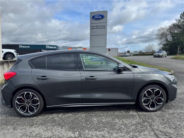 Ford Focus image 2