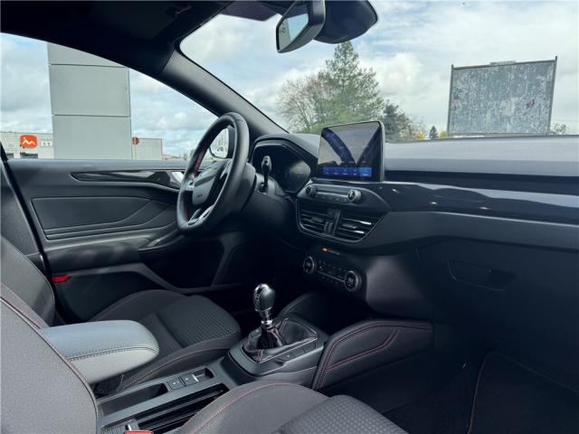 Ford Focus image 9