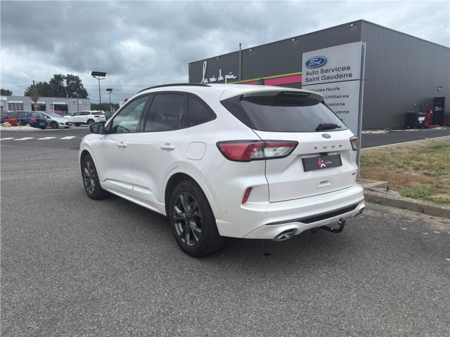 Ford Kuga image 1