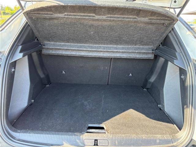 Peugeot 2008 image 3