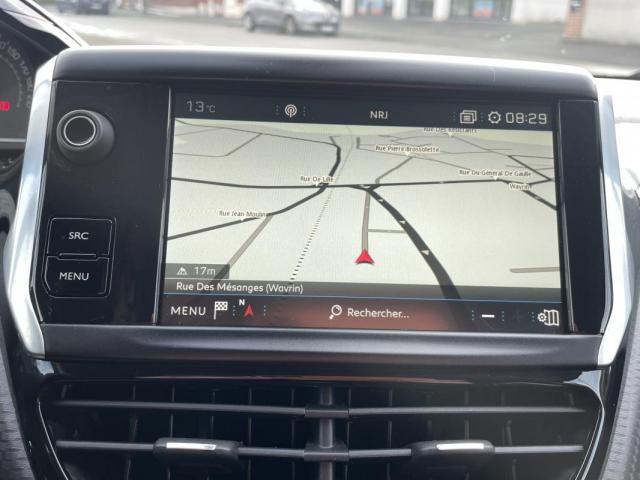 Peugeot 2008 image 3