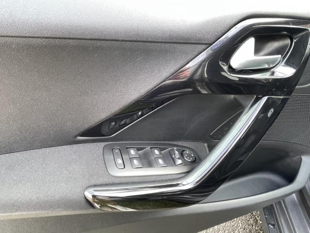 Peugeot 2008 image 7