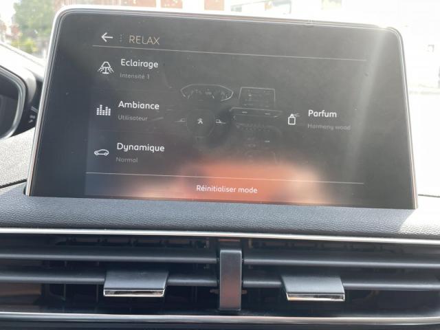 Peugeot 5008 image 1