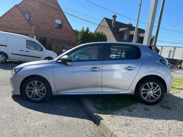 Peugeot 208 image 7