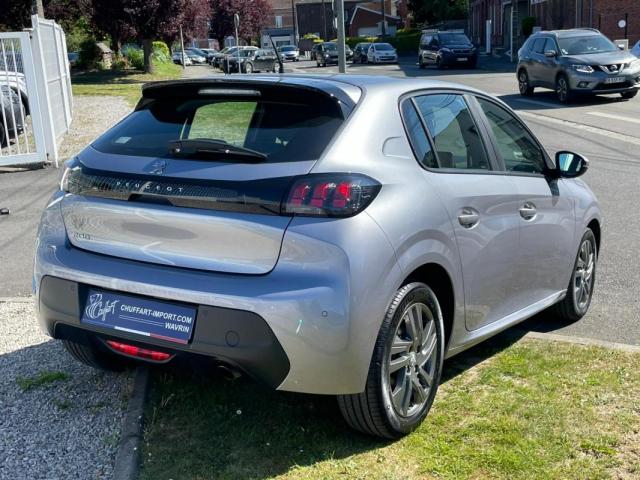 Peugeot 208 image 1
