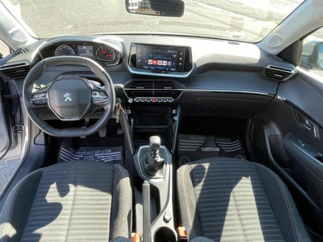 Peugeot 208 image 6