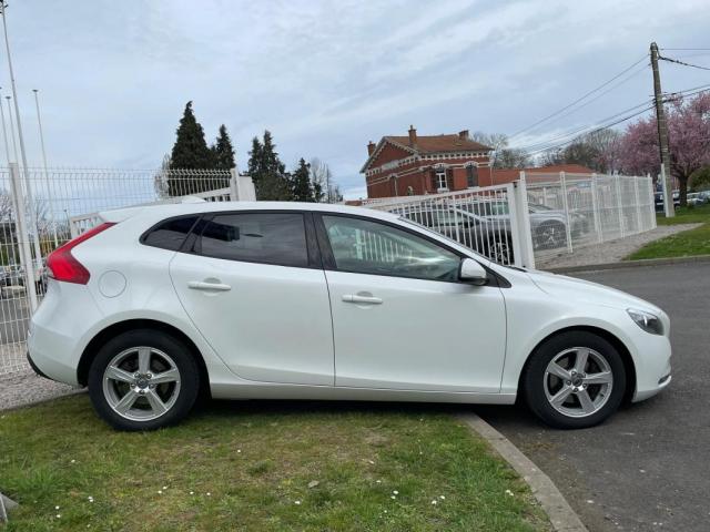 Volvo V40 image 3