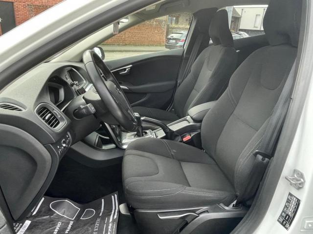 Volvo V40 image 6