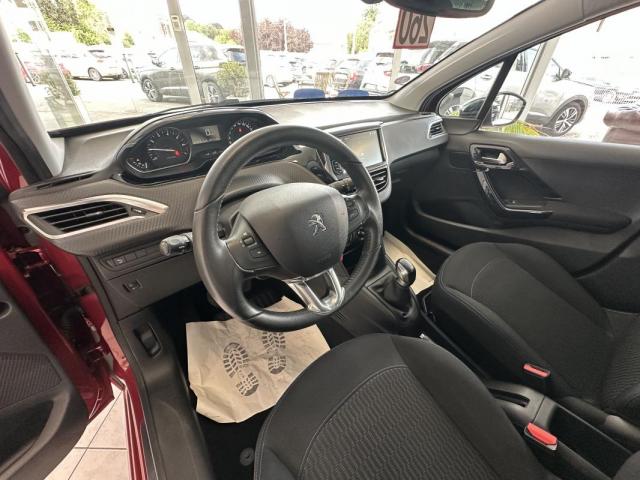 Peugeot 208 image 4