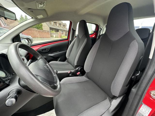 Peugeot 108 image 1