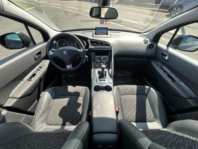 Peugeot 3008 image 1