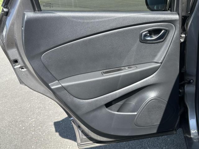 Renault Captur image 2