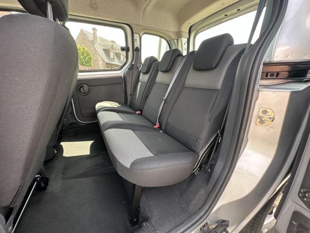 Renault Kangoo image 8