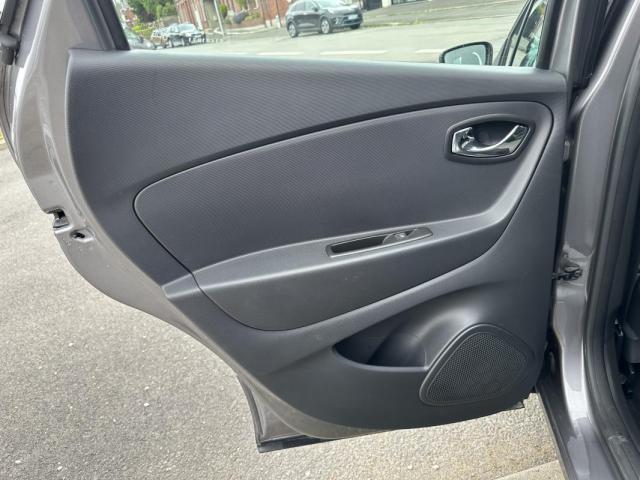 Renault Captur image 1