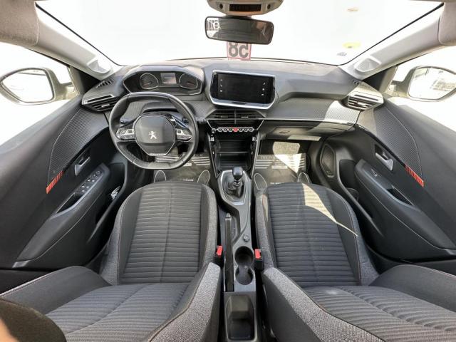Peugeot 208 image 1